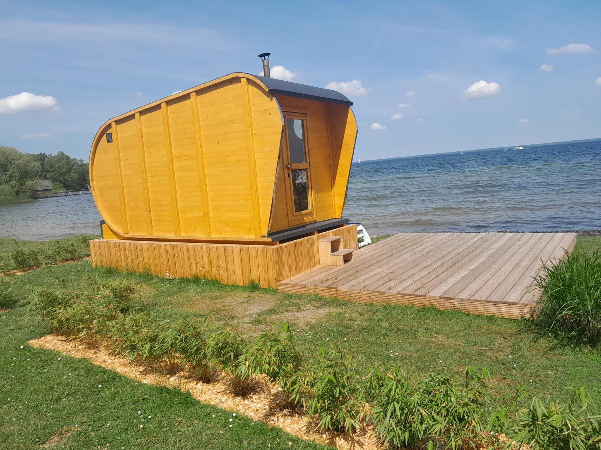 Mueritz-Strandhotel Röbel Esterno foto